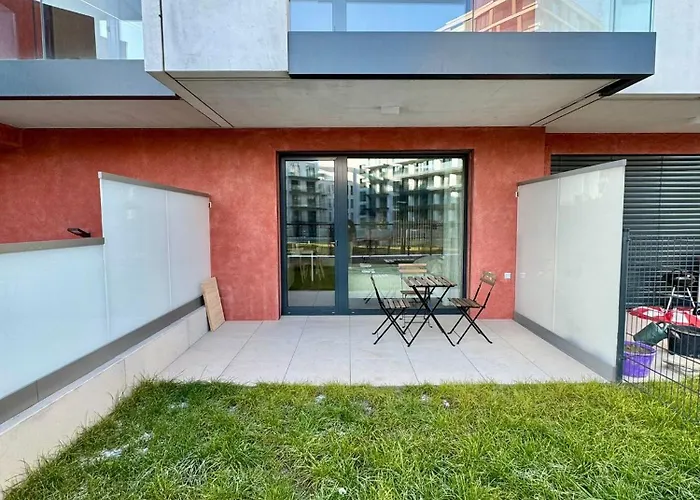 The Basilej Apartment Private Garden & Parking 布拉格